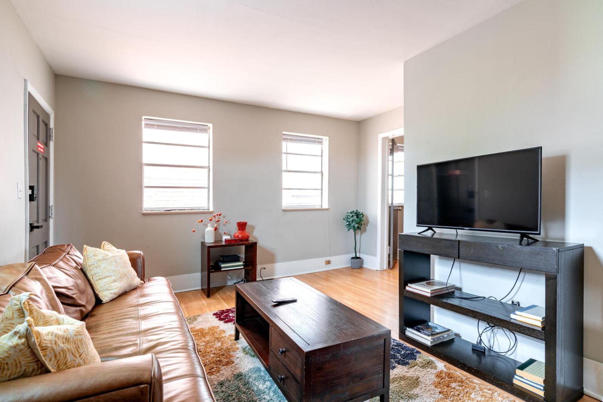 Short North Convention Private Parking Pet! Holiday home *