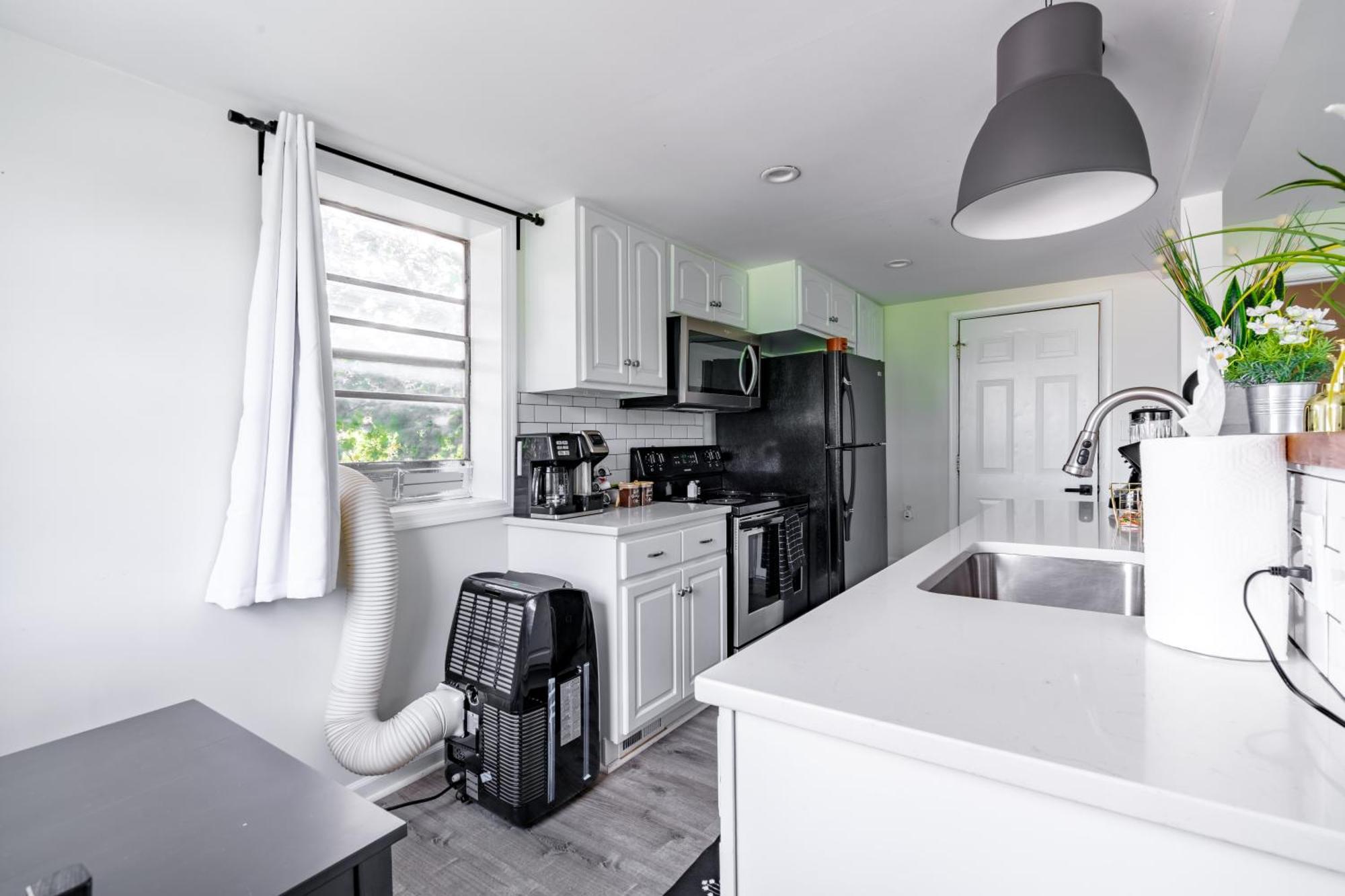 Short North Convention Private Parking Pet! * Columbus